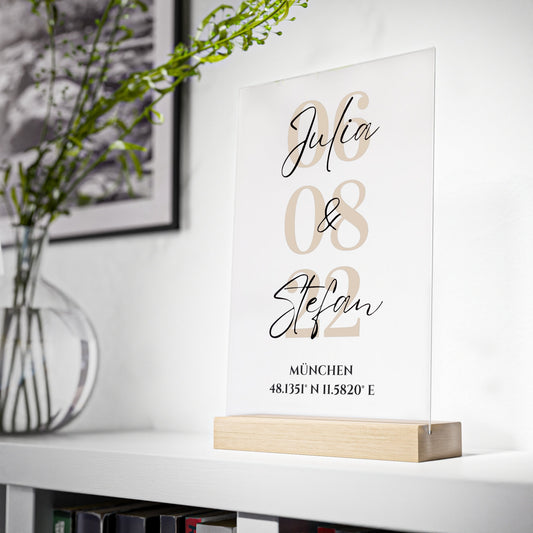 Datum, Namen und Koordinaten - Perfektes Geschenk für Paare und Hochzeiten - Acrylglas mit Holzstand